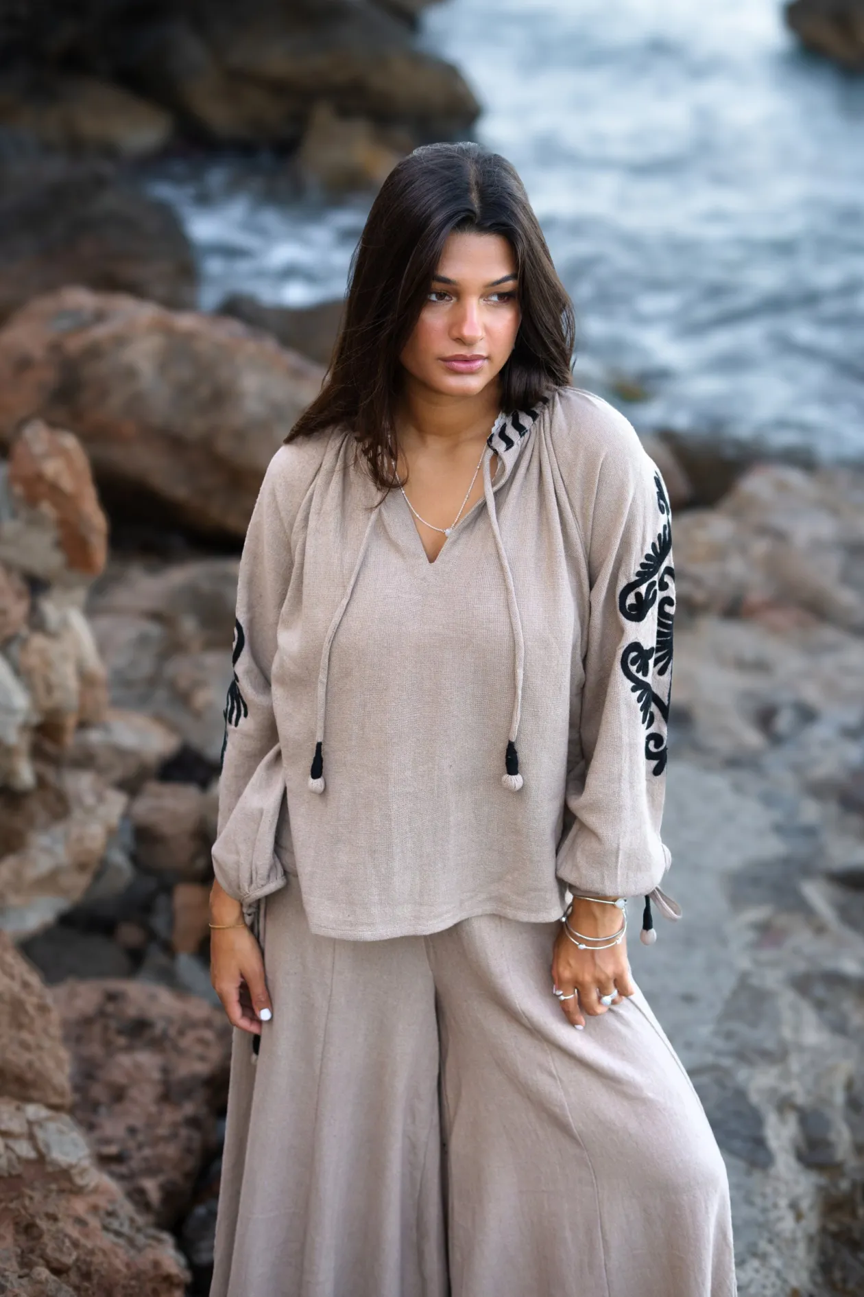 Blouse à broderie Esthetica Taupe