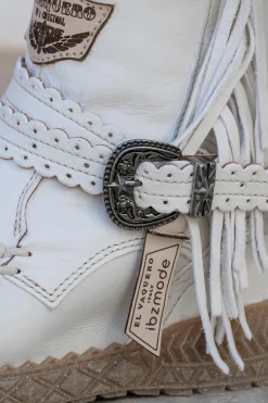 El Vaquero x IBZmode Arya White