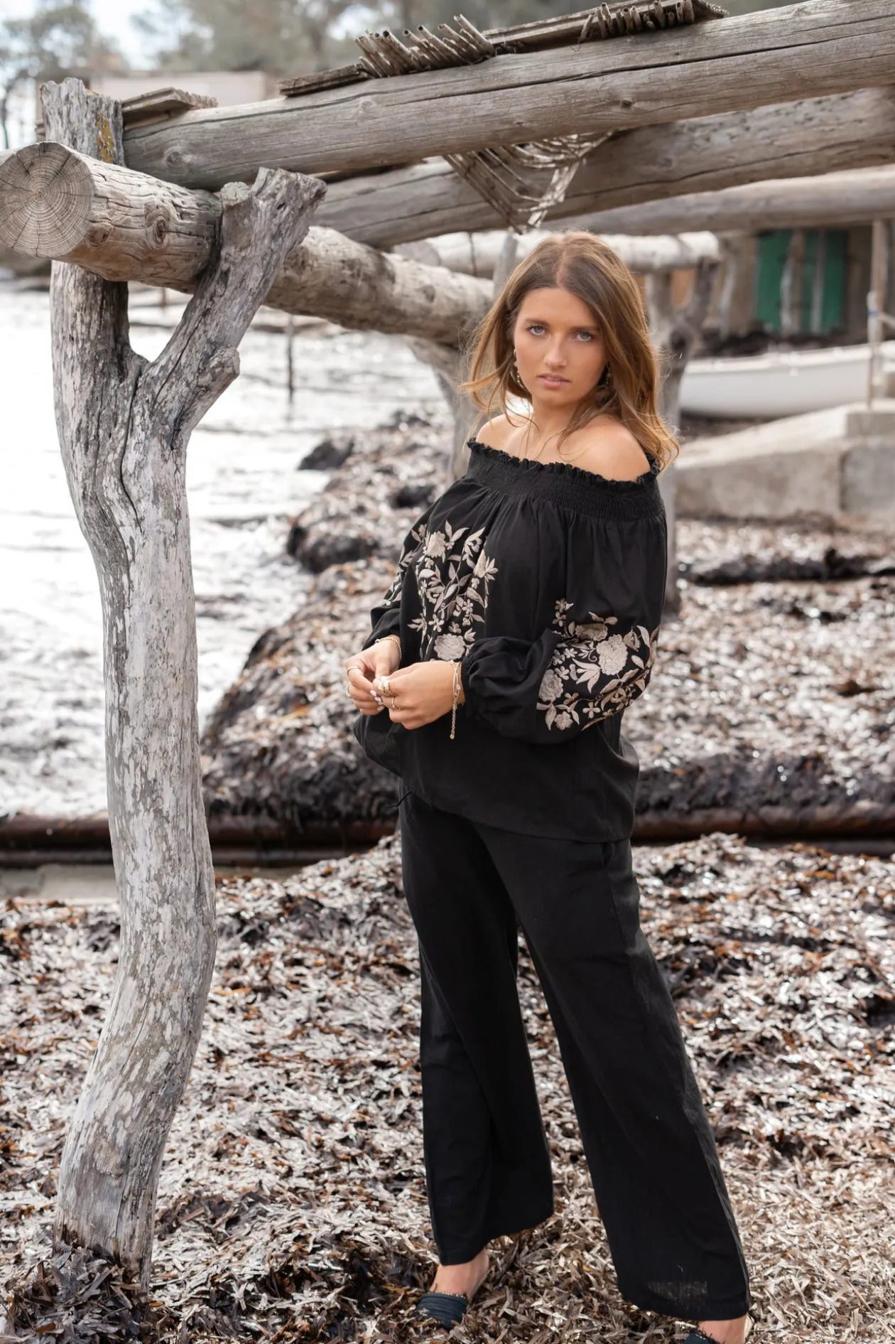 Pantalon Agar Bordado Noir