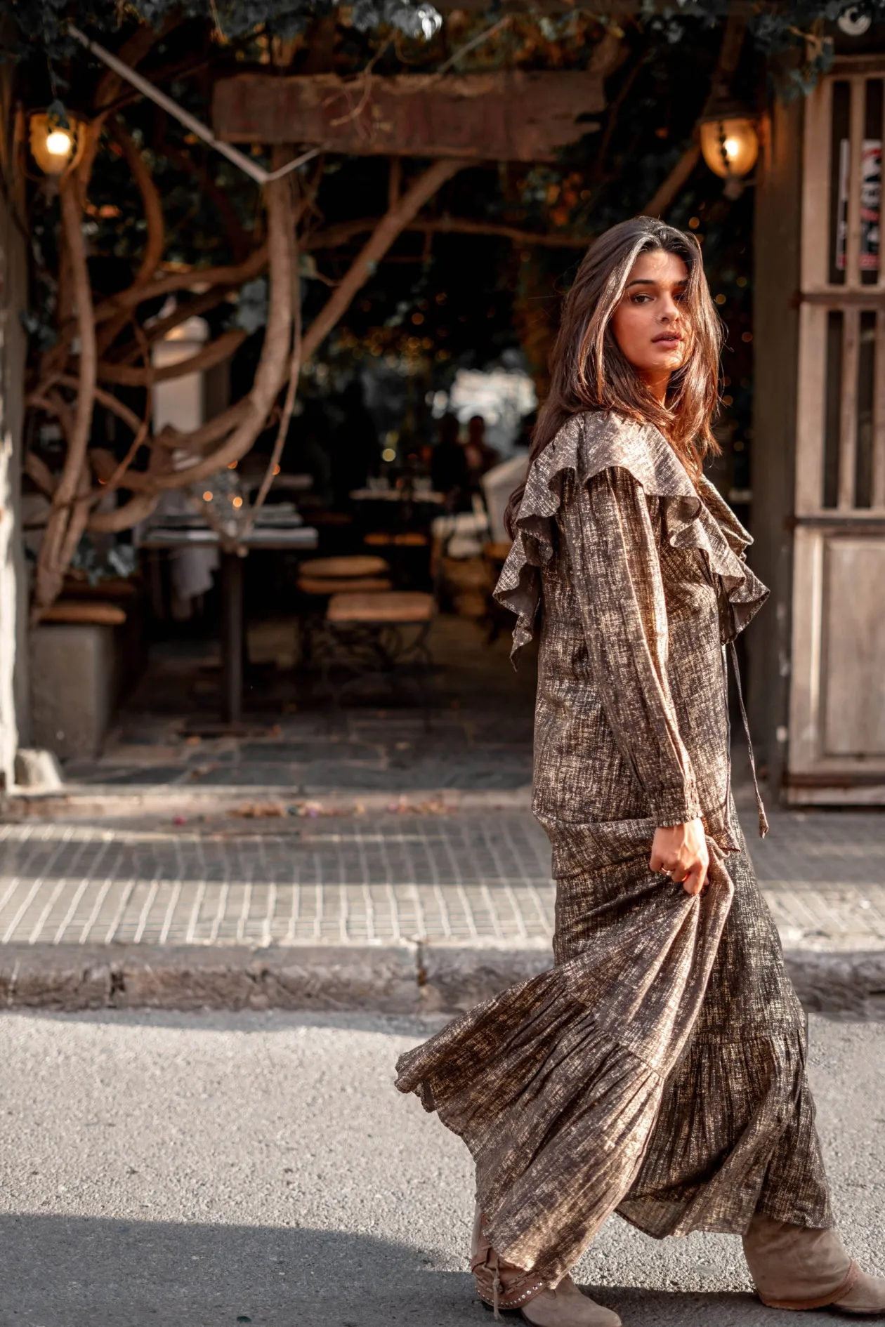 Robe longue à volants Sparkle Taupe Gold