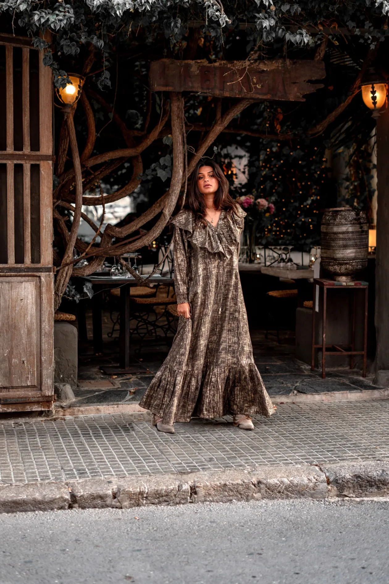Robe longue à volants Sparkle Taupe Gold