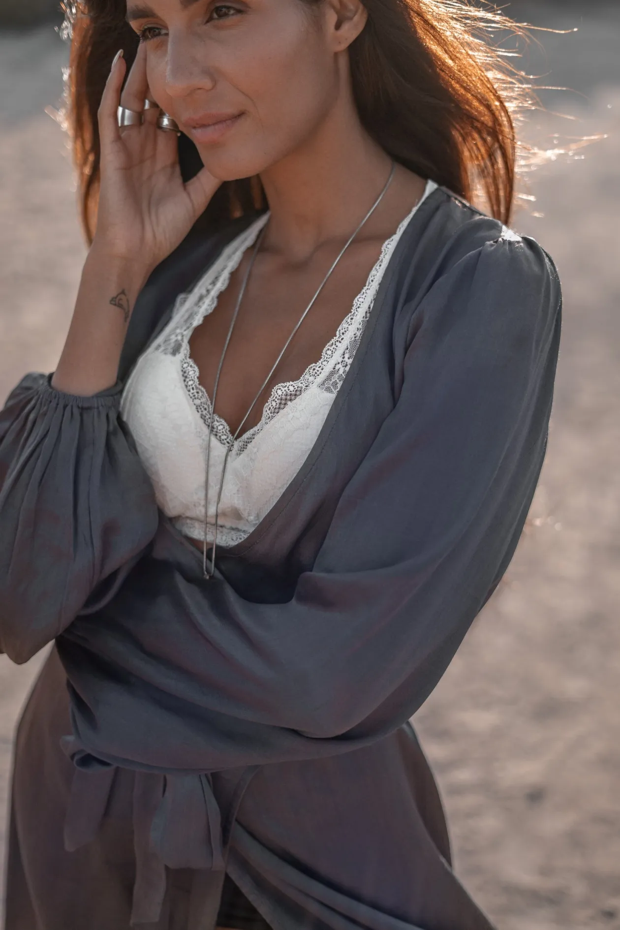 Robe midi en satin Noor