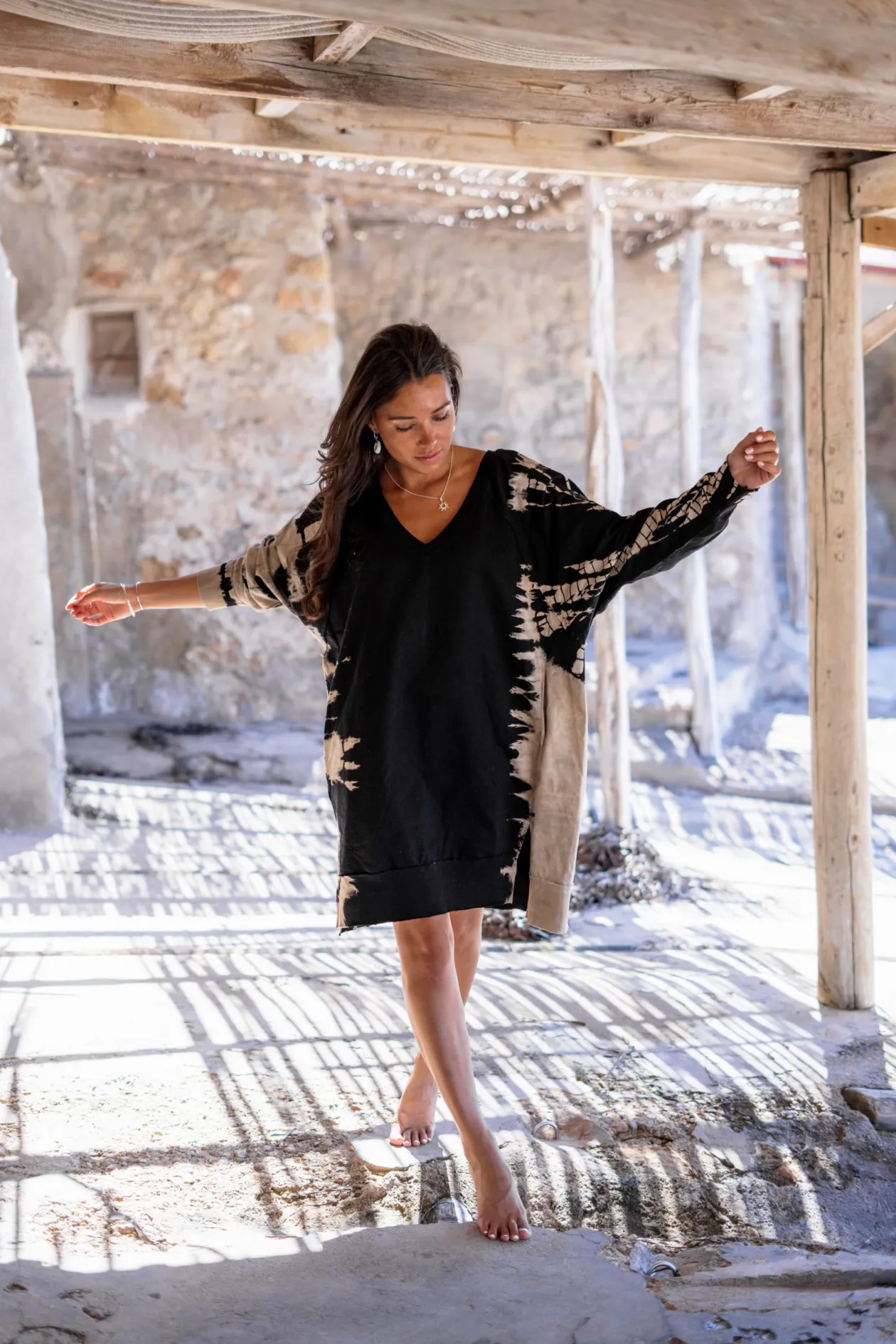 Robe pull Chavela Black Tie Dye
