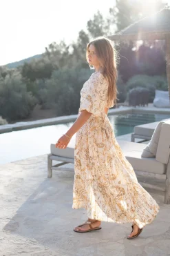 Robe Santi Paisley Sand