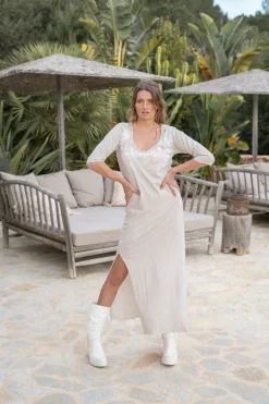 Robe Yoana Sand