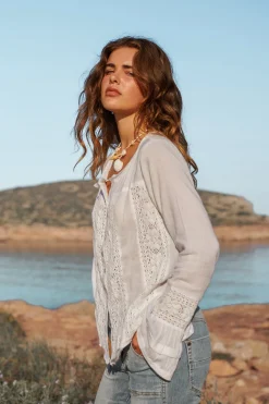 Short Blouse
